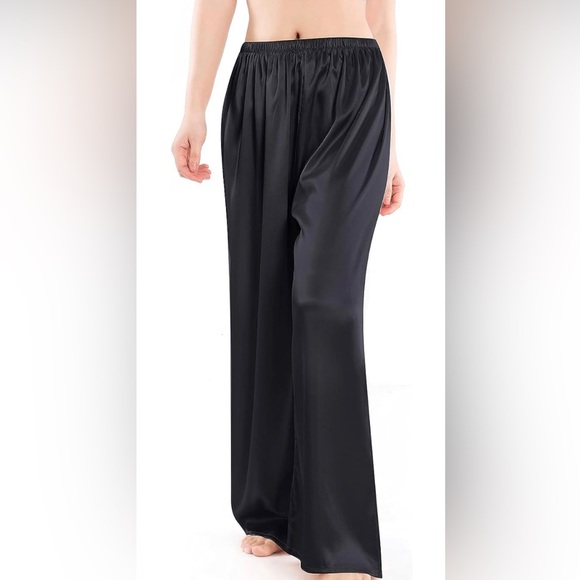 Wide leg, black Satin pants 3X - Picture 6 of 9